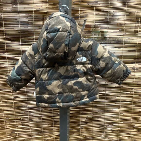 The North Face Puffer Jacket Reversible Mount Chimbo Baby 0-3 Mo. Utility Brown - Picture 3 of 3